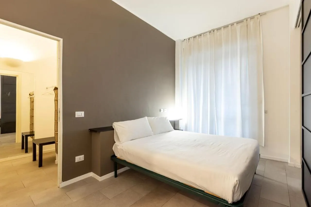 Apartment In Brera-Fatebenefratelli-Porta Nuova-Milano Milan