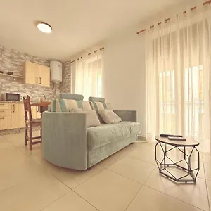 https://la-casa-azul-ardales.es-andalucia.com